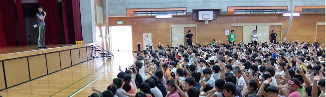 全校朝会