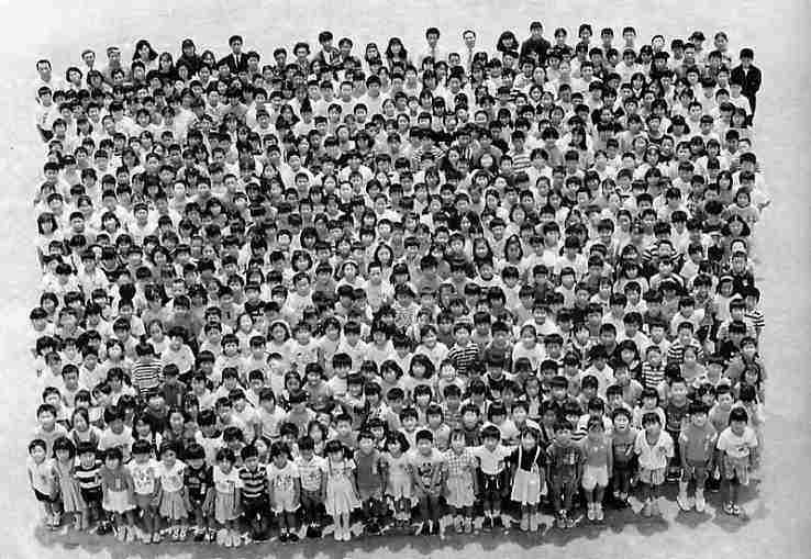 20周年集合写真(平成2年5月)