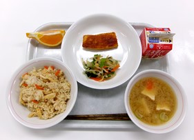 給食イメージ
