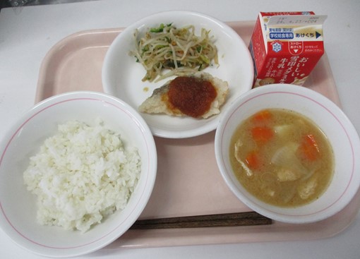 給食イメージ