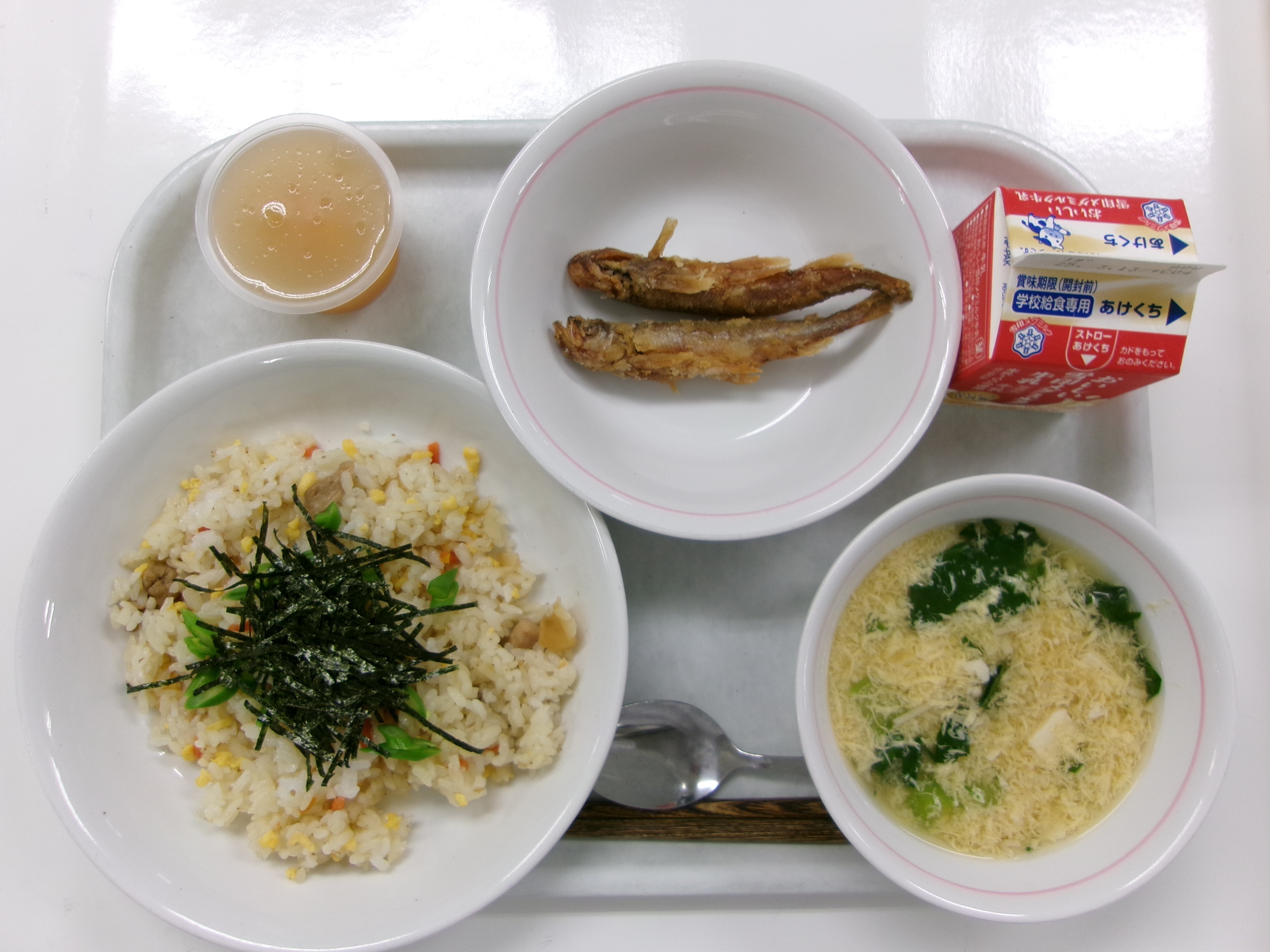 給食イメージ