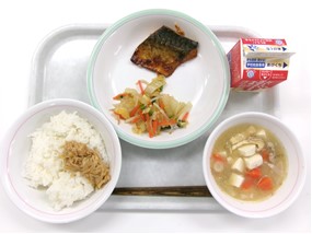 給食イメージ